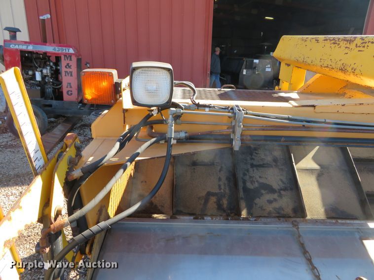 image for item DH0683 Oxbo SP4159 bean head