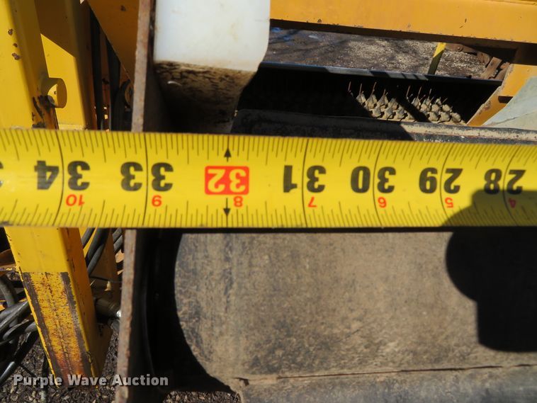 image for item DH0683 Oxbo SP4159 bean head