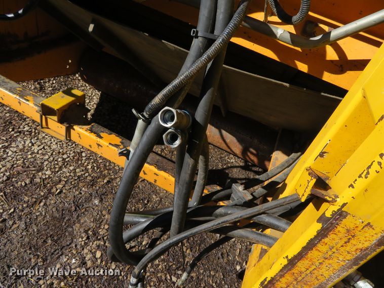 image for item DH0683 Oxbo SP4159 bean head