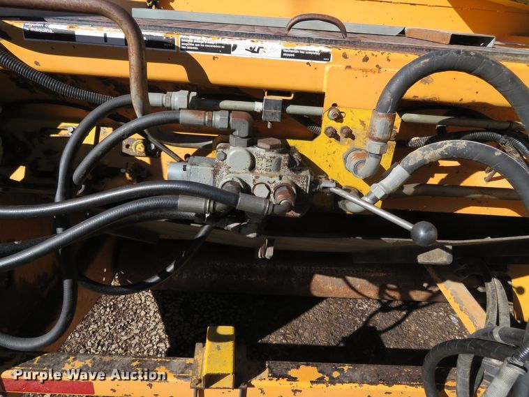 image for item DH0683 Oxbo SP4159 bean head