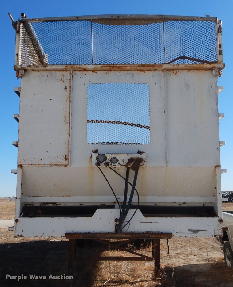 image for item DJ4916 2002 Artex live bottom trailer