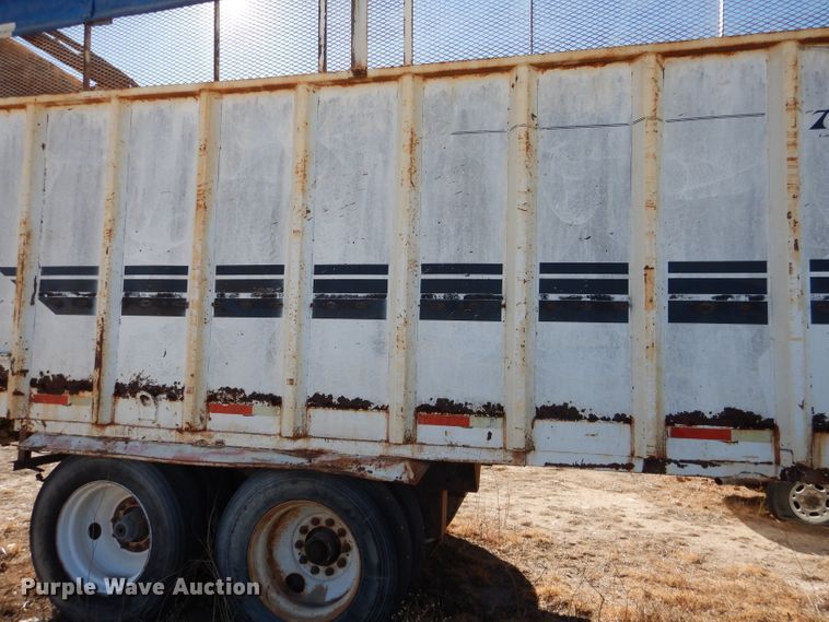 image for item DJ4916 2002 Artex live bottom trailer