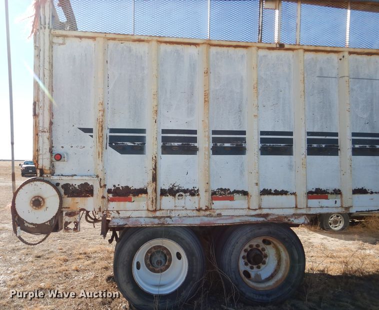 image for item DJ4916 2002 Artex live bottom trailer