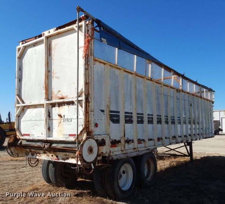 image for item DJ4916 2002 Artex live bottom trailer