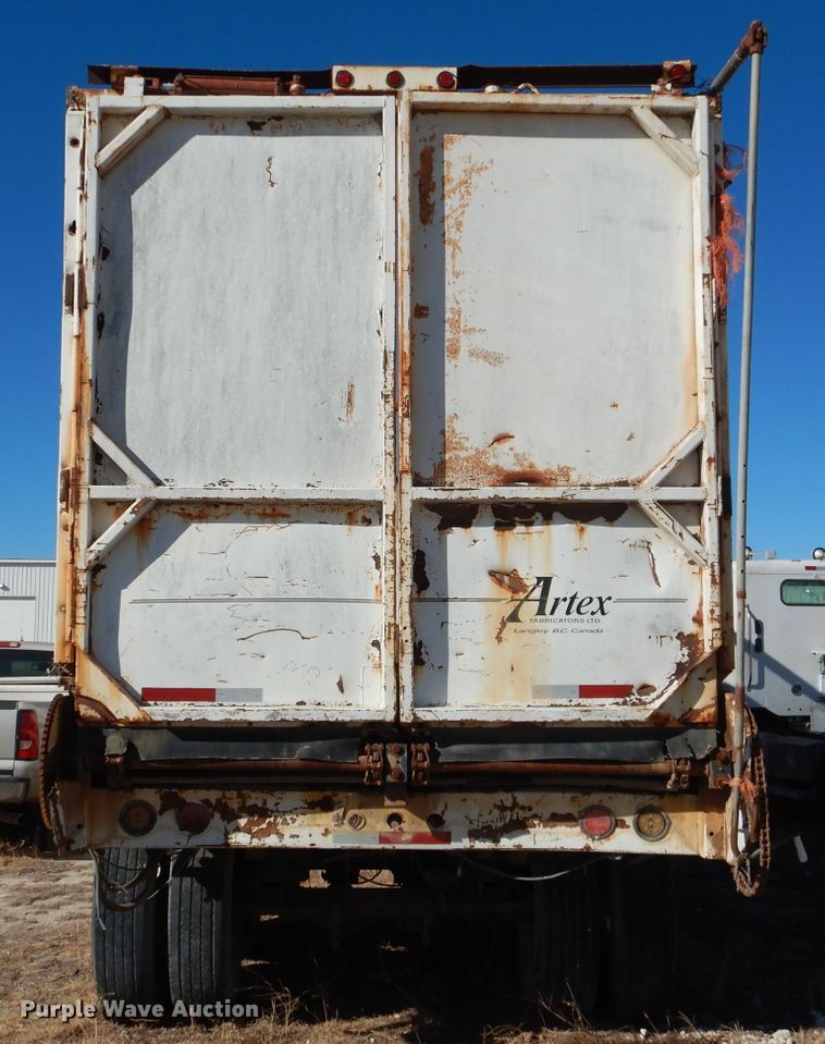 image for item DJ4916 2002 Artex live bottom trailer