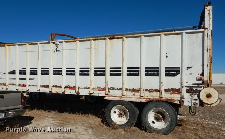 image for item DJ4916 2002 Artex live bottom trailer