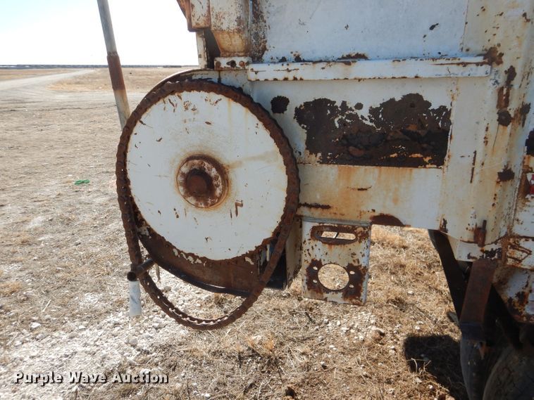 image for item DJ4916 2002 Artex live bottom trailer