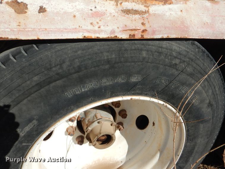 image for item DJ4916 2002 Artex live bottom trailer