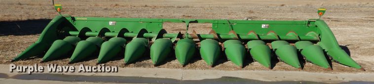 image for item DJ4924 2012 John Deere 612C  corn head