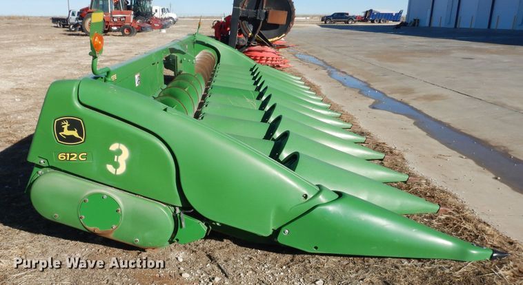 image for item DJ4924 2012 John Deere 612C  corn head