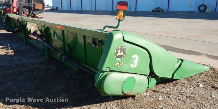 image for item DJ4924 2012 John Deere 612C  corn head