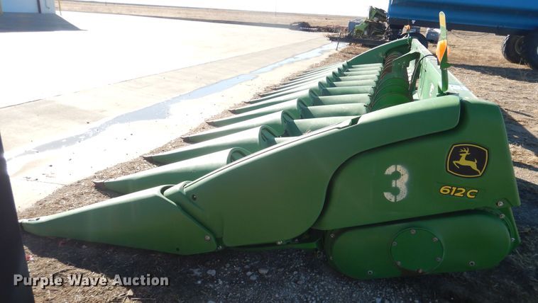 image for item DJ4924 2012 John Deere 612C  corn head