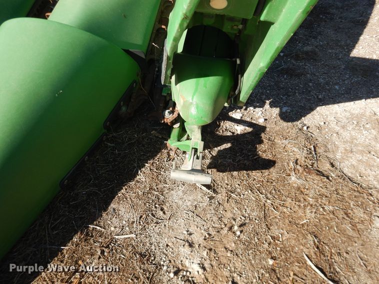 image for item DJ4924 2012 John Deere 612C  corn head