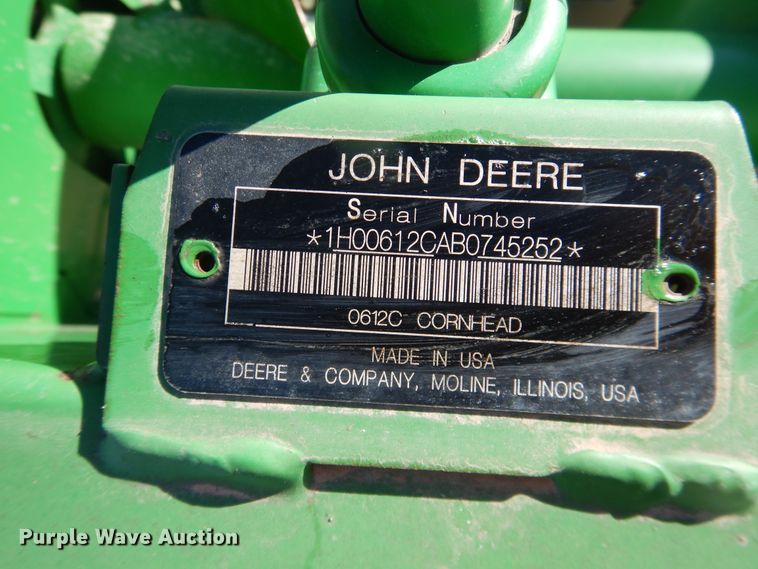 image for item DJ4924 2012 John Deere 612C  corn head