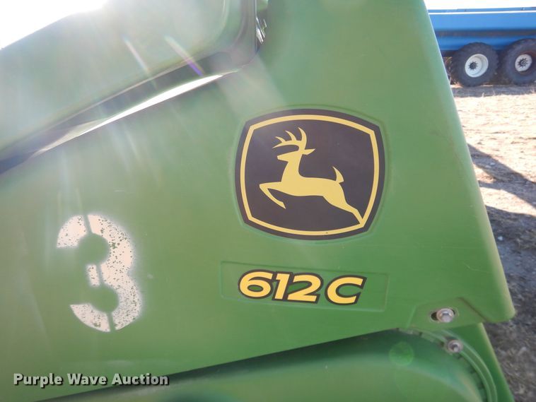 image for item DJ4924 2012 John Deere 612C  corn head