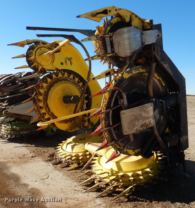 image for item DJ4929 John Deere 770  rotary forage head