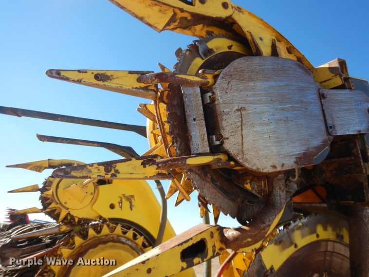 image for item DJ4929 John Deere 770  rotary forage head