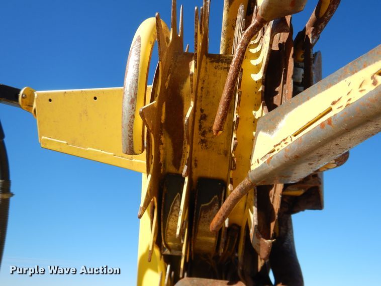 image for item DJ4929 John Deere 770  rotary forage head