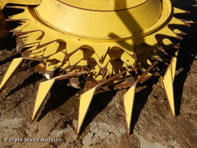 image for item DJ4929 John Deere 770  rotary forage head