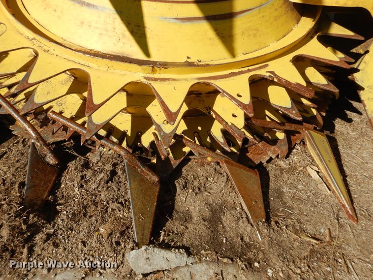 image for item DJ4929 John Deere 770  rotary forage head