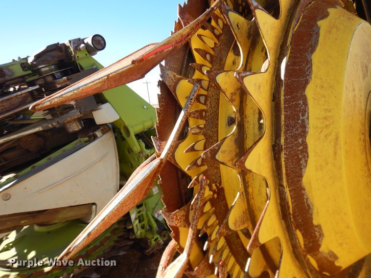 image for item DJ4929 John Deere 770  rotary forage head