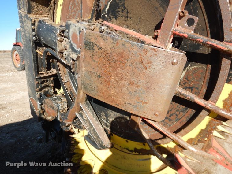 image for item DJ4929 John Deere 770  rotary forage head