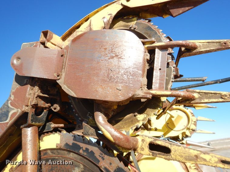 image for item DJ4929 John Deere 770  rotary forage head