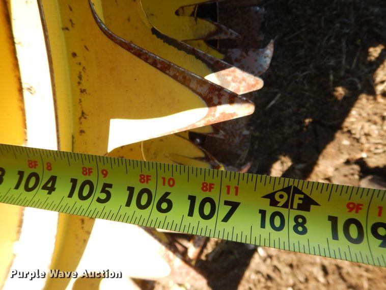 image for item DJ4929 John Deere 770  rotary forage head