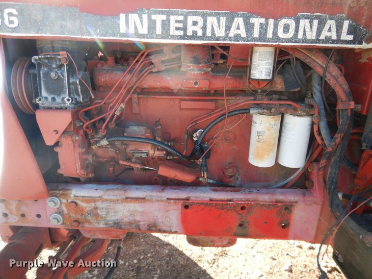 image for item DJ4930 International 186  tractor