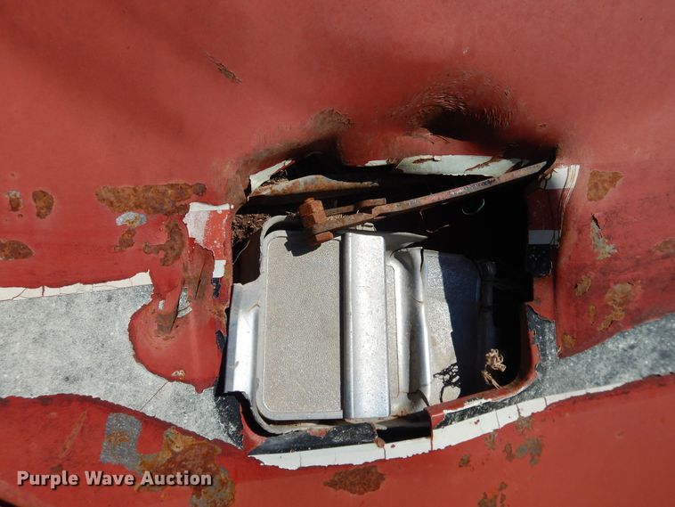 image for item DJ4930 International 186  tractor