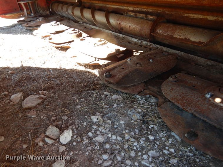 image for item DJ4931 2018 MacDon M1240  windrower