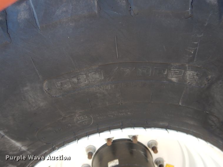 image for item DJ4931 2018 MacDon M1240  windrower