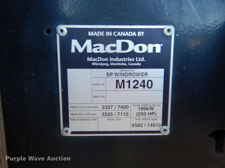 image for item DJ4931 2018 MacDon M1240  windrower