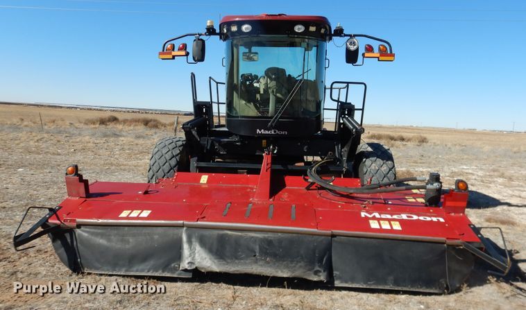 image for item DJ4932 2017 MacDon M1240  windrower