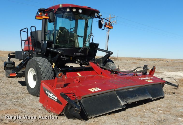 image for item DJ4932 2017 MacDon M1240  windrower