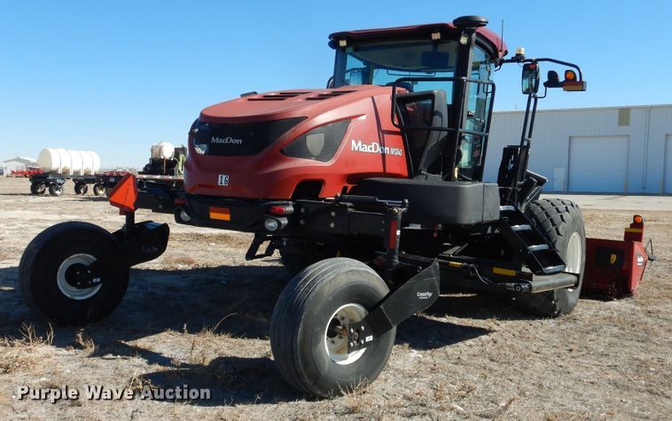 image for item DJ4932 2017 MacDon M1240  windrower