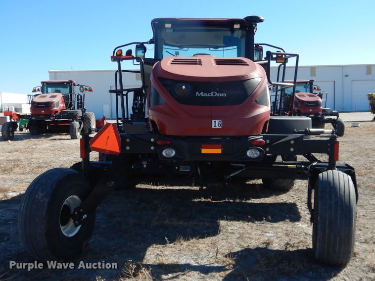image for item DJ4932 2017 MacDon M1240  windrower