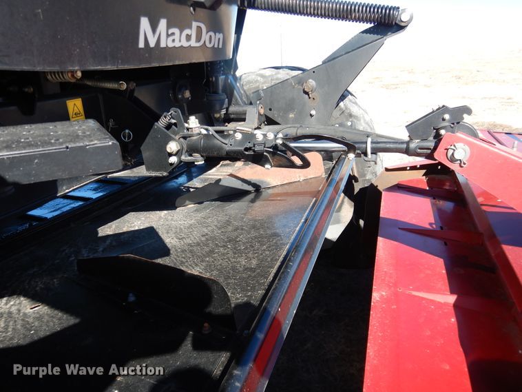 image for item DJ4932 2017 MacDon M1240  windrower
