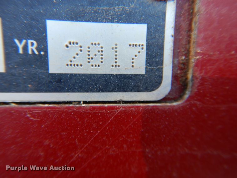 image for item DJ4932 2017 MacDon M1240  windrower