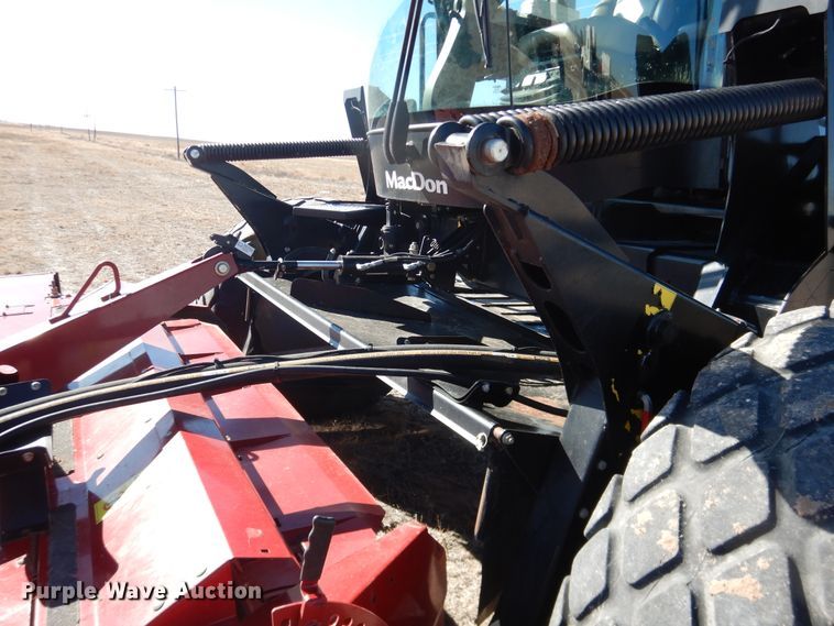 image for item DJ4932 2017 MacDon M1240  windrower