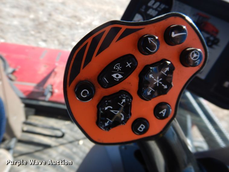 image for item DJ4932 2017 MacDon M1240  windrower