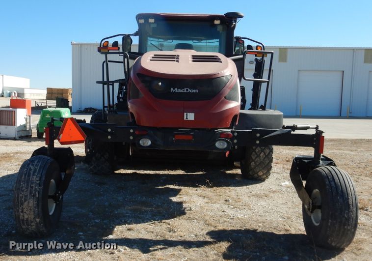 image for item DJ4933 2017 MacDon M1240  windrower