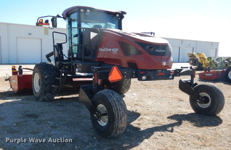 image for item DJ4933 2017 MacDon M1240  windrower