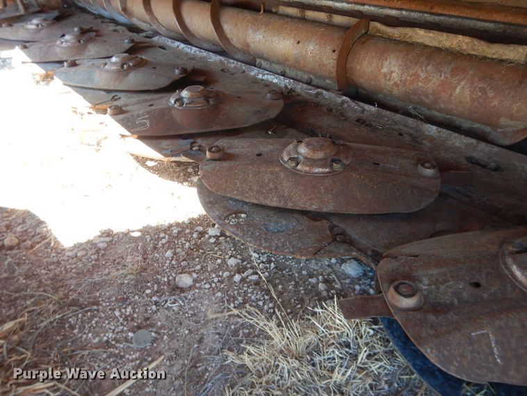 image for item DJ4933 2017 MacDon M1240  windrower