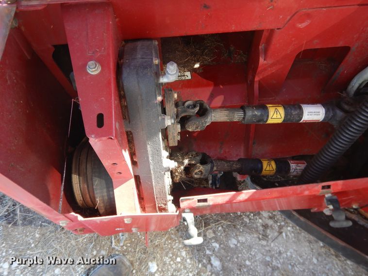 image for item DJ4933 2017 MacDon M1240  windrower