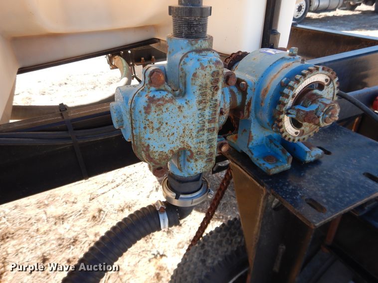 image for item DJ4937 Wylie tank trailer