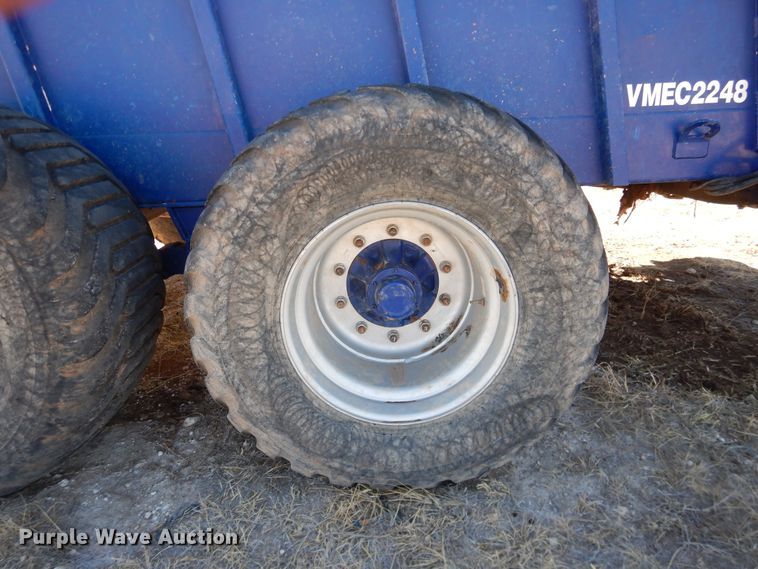 image for item DJ4939 JBS VMEC2248-2  manure spreader