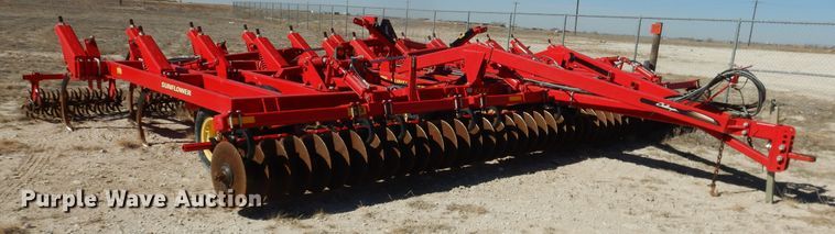 image for item DJ4941 Sunflower 4233  field cultivator