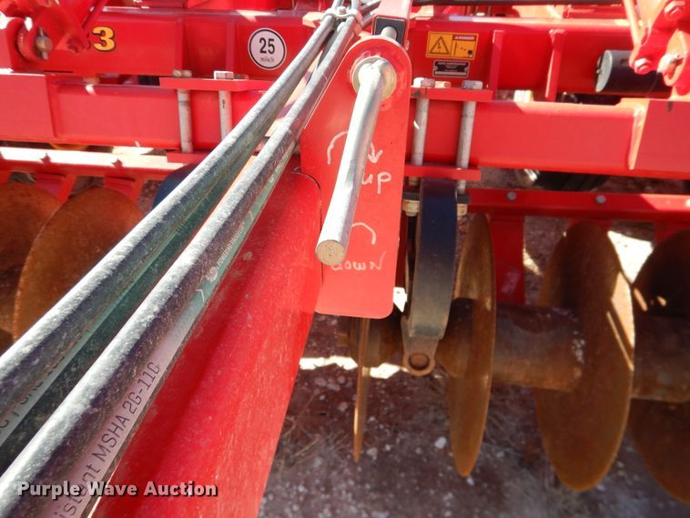 image for item DJ4941 Sunflower 4233  field cultivator