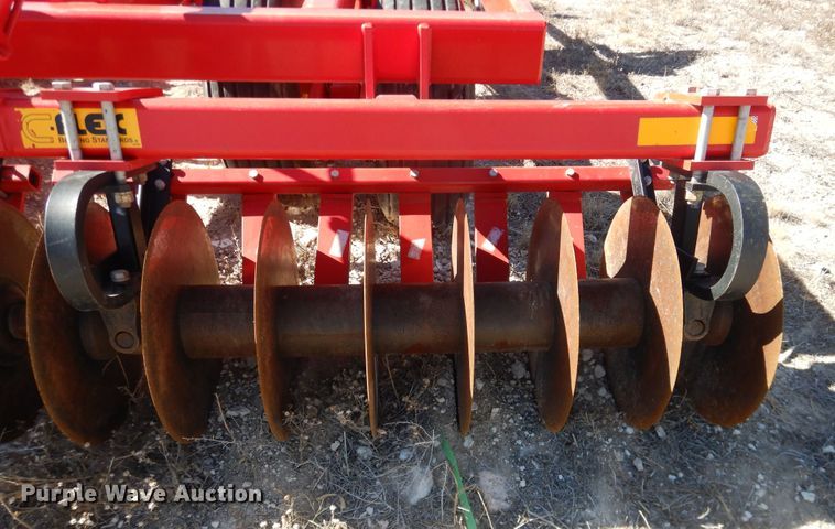 image for item DJ4941 Sunflower 4233  field cultivator